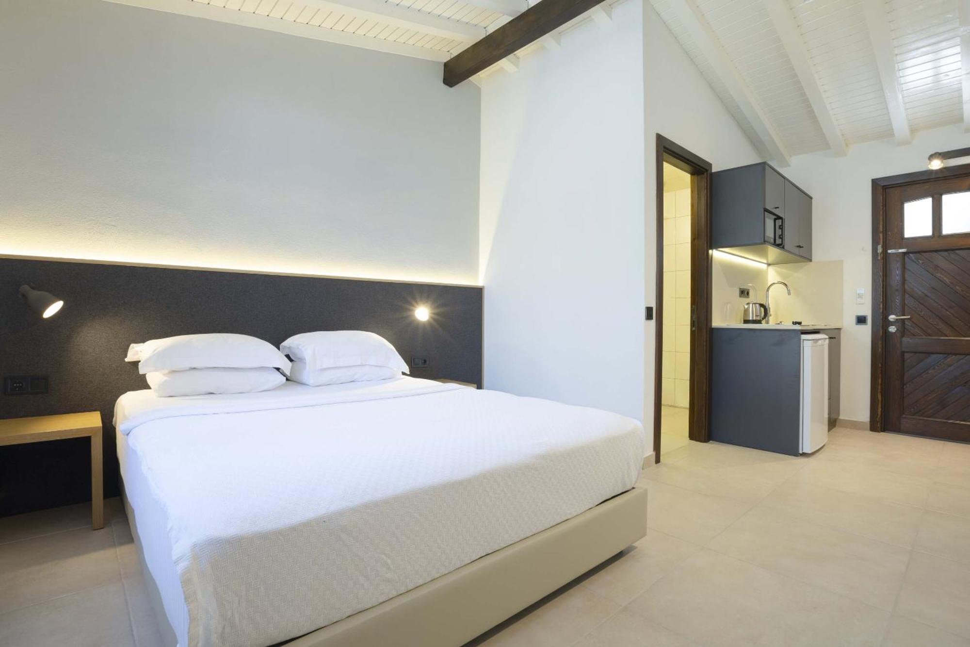 Aegean Apartments - Bungalows Alacati Room photo