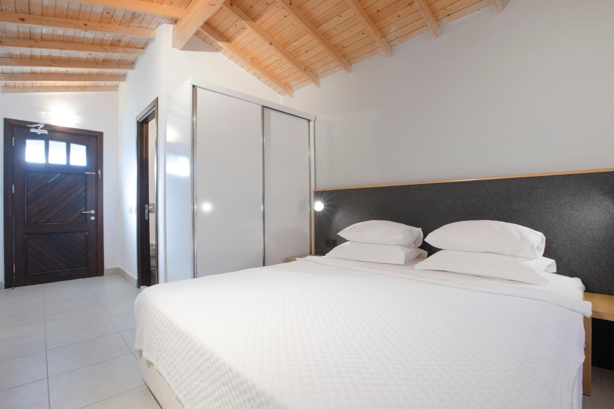 Aegean Apartments - Bungalows Alacati Room photo